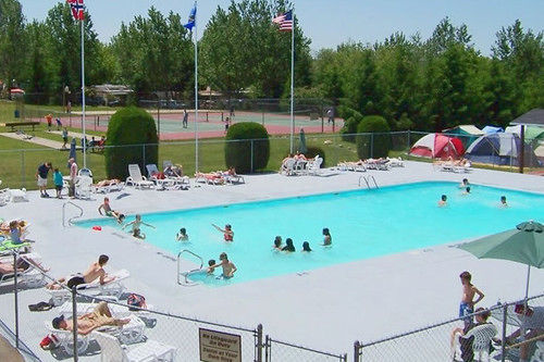جاينسفيل Lakeland Camping Resort المظهر الخارجي الصورة